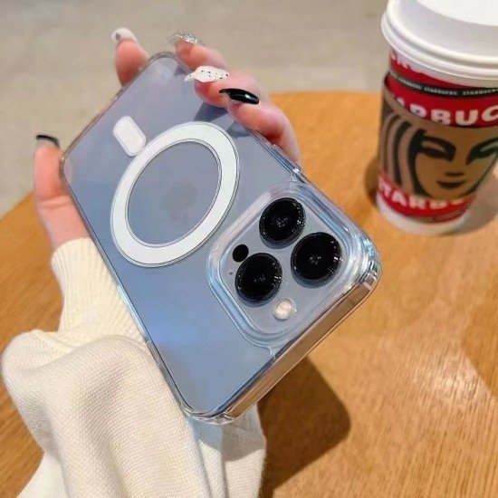 جراب مغناطيسي شفاف متوافق مع MagSafe - حماية فائقة وأناقة لا مثيل لها جراب مغناطيسي شفاف متوافق مع MagSafe - حماية فائقة وأناقة لا مثيل لها